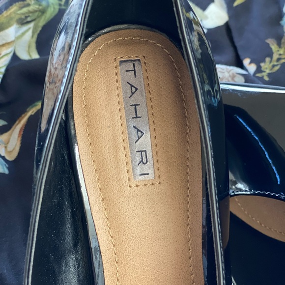 NEW 3.25”TAHARI PUMPS - Picture 5 of 7